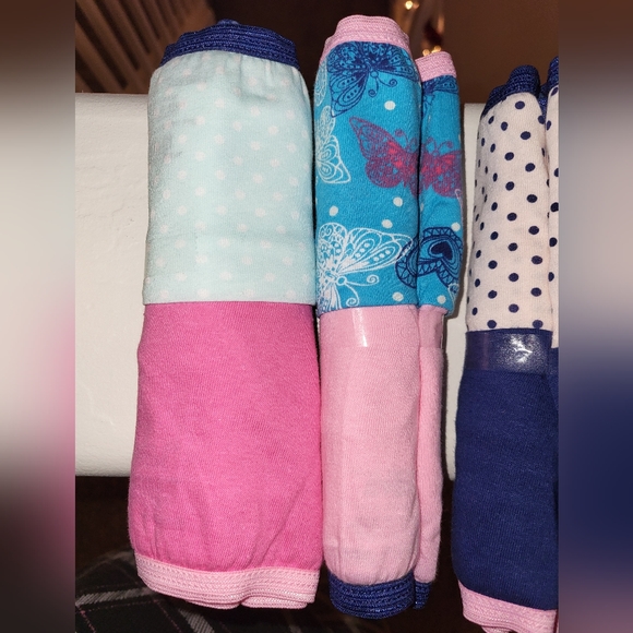 Girls Hanes underwear - Picture 3 of 6